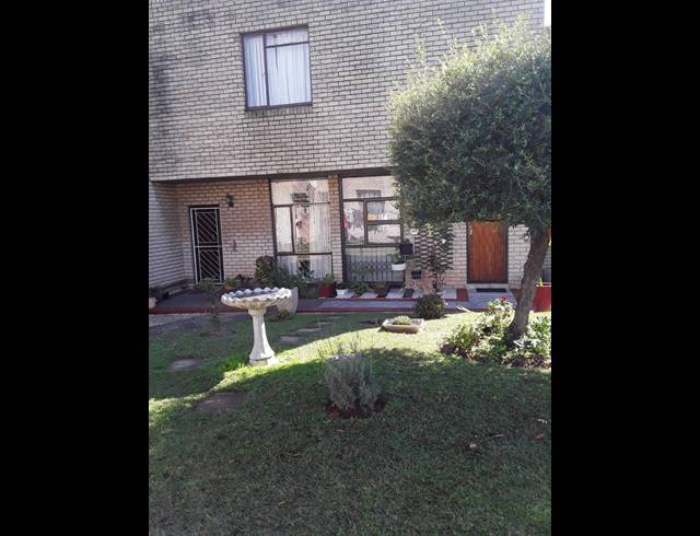 2 BEDROOM FLAT SOLD IN SURAYAVILLE